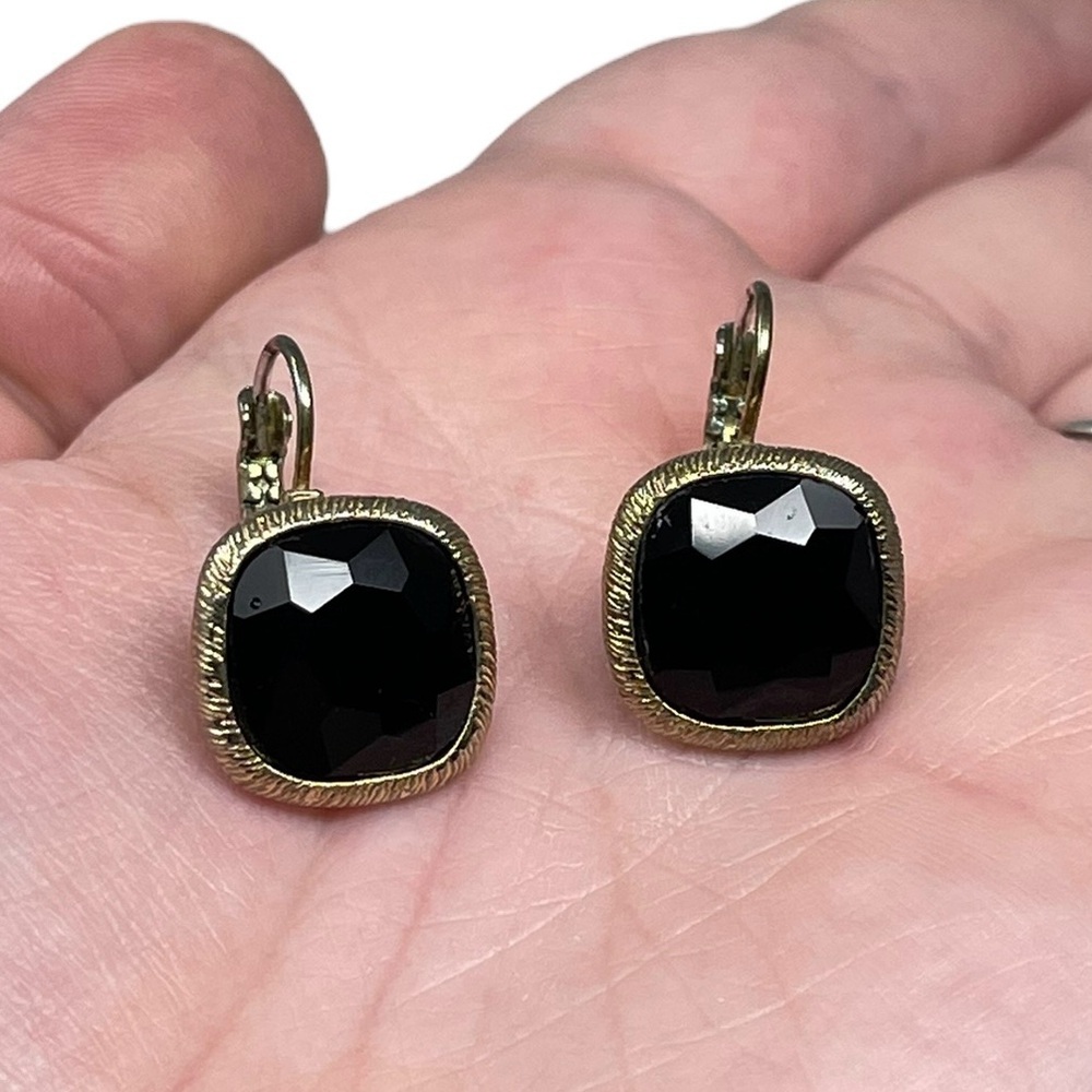 Vintage Signed Monet Pierced Gold Tone Black Facet Dangle Earrings Classy Retro